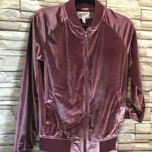 Burgundy Sweater 🌠